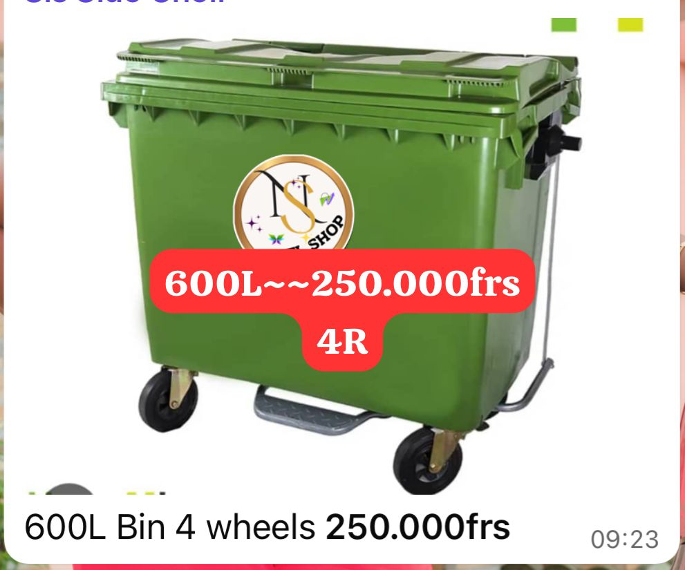 Trash cans  600L 