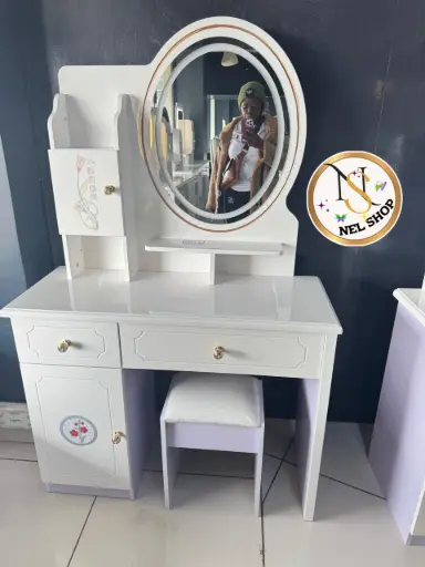 Makeup Table 